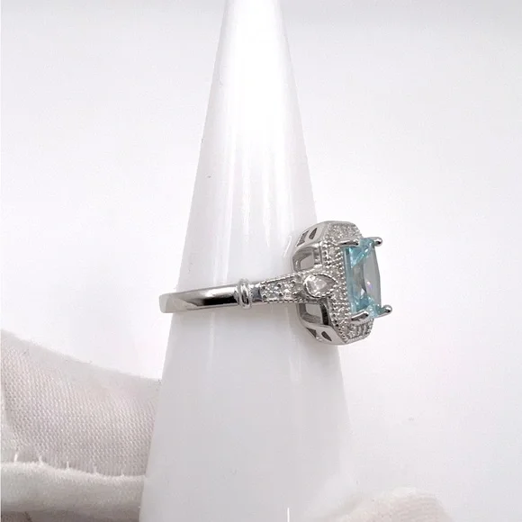 .925 Sterling Silver Aquamarine Cz Ring - Picture 8 of 16